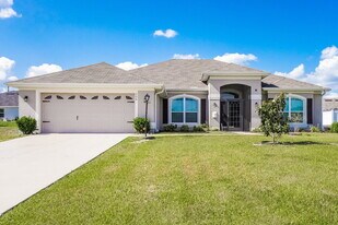 506 W Leah Ct in Fruitland Park, FL - Building Photo