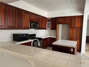 14355 Nautical Ln in Helendale, CA - Building Photo - Building Photo