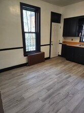 1627 N 2nd St, Unit 2nd Floor in Harrisburg, PA - Foto de edificio - Building Photo