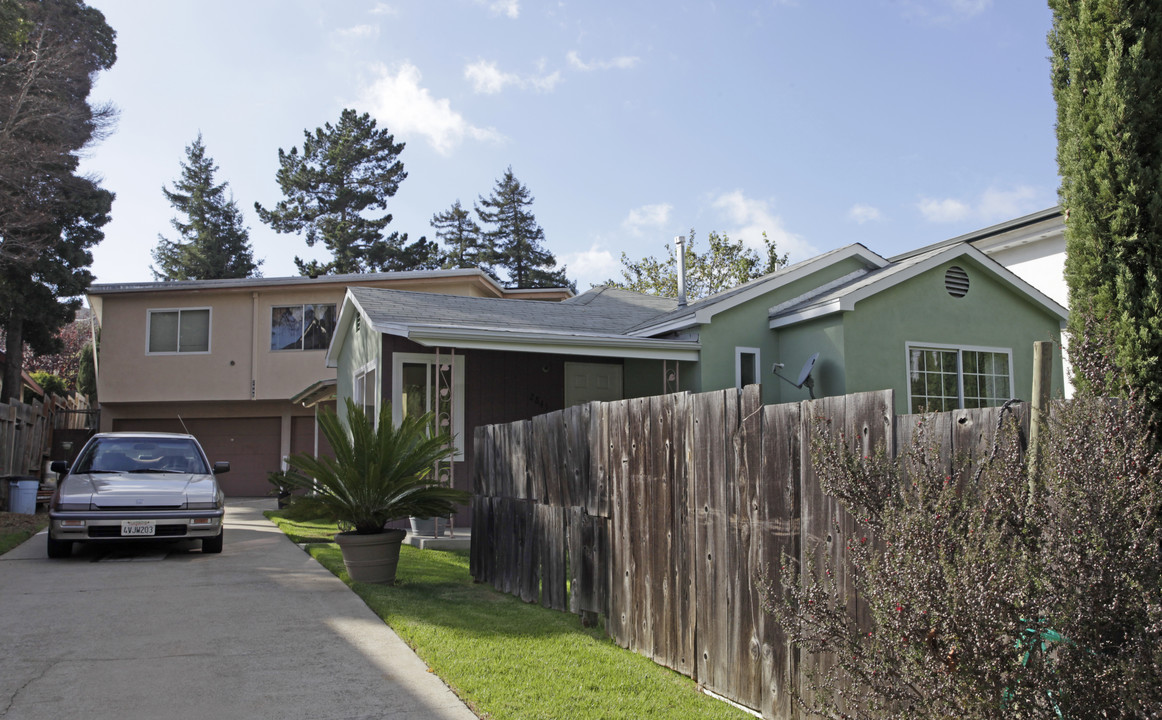 2845 Broad St in San Luis Obispo, CA - Foto de edificio