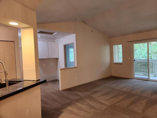 15300 112th Ave NE in Bothell, WA - Building Photo - Building Photo