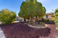 2311 W Del Oro Cir in Mesa, AZ - Building Photo - Building Photo