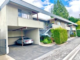 311 S Primrose Ave in Monrovia, CA - Building Photo