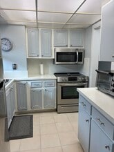 729 Lori Dr in Palm Springs, FL - Building Photo - Building Photo
