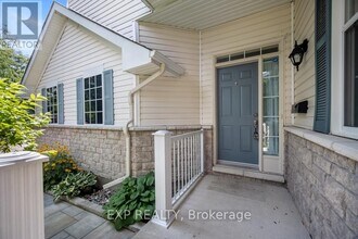 1672 Frenette St in Ottawa, ON - Building Photo - Building Photo