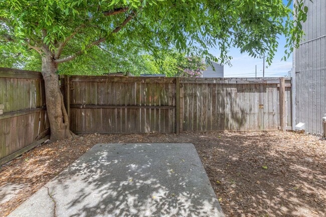 1851 Fox Run Dr in Lake Charles, LA - Building Photo - Building Photo