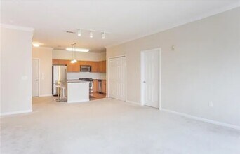 35 W Broad St, Unit 328 in Stamford, CT - Building Photo - Building Photo