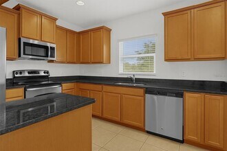 1801 Centennial Ave in St. Cloud, FL - Building Photo - Building Photo