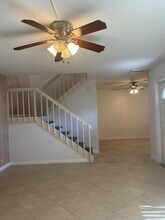 613 6th Ln in Palm Beach Gardens, FL - Building Photo - Building Photo