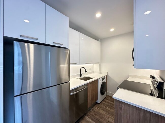 941 W Carmen Ave in Chicago, IL - Building Photo - Building Photo