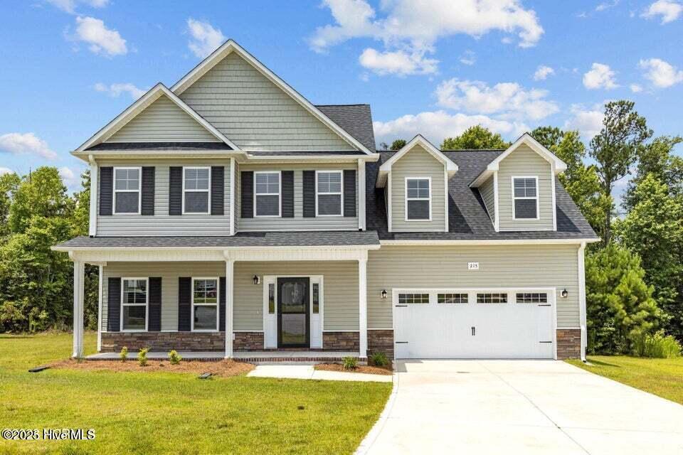 215 Purple Martin Dr in Hubert, NC - Building Photo