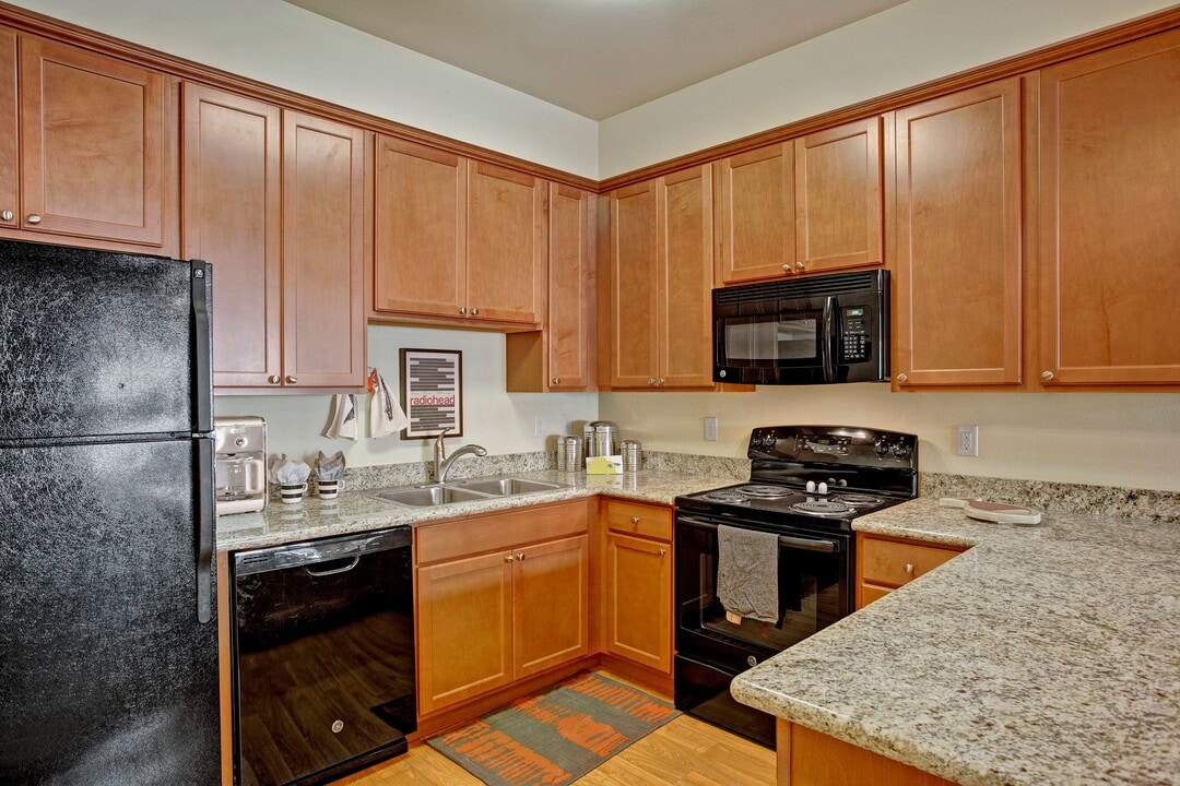 Riverside 9 in Wenatchee, WA - Building Photo