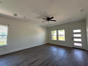 505 N Wilhite St in Cleburne, TX - Foto de edificio - Building Photo