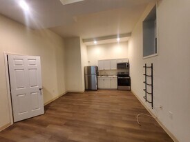 641 Washington St in Eden, NC - Building Photo