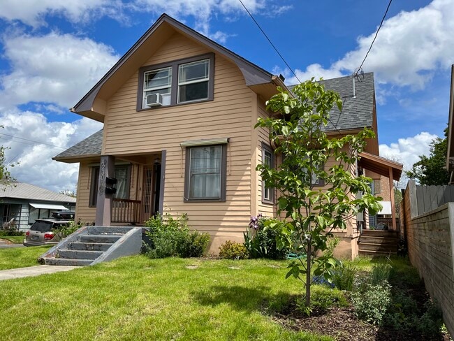 property at 2304 SE 43rd Ave