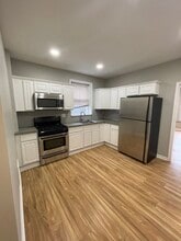 5330 Pine St, Unit Apt 2 in Philadelphia, PA - Building Photo - Building Photo