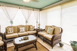 1900 Benjamin Franklin Dr in Sarasota, FL - Building Photo - Building Photo
