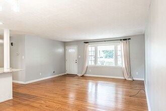 160 W Delaware Ave in Southern Pines, NC - Building Photo - Building Photo