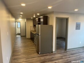 32 Cook Ave in Meriden, CT - Building Photo - Building Photo