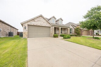 1560 Kleberg Dr in Forney, TX - Building Photo - Building Photo