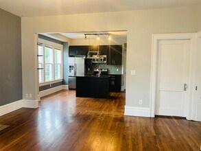 1698-1700-1700 Oak St in Columbus, OH - Building Photo - Building Photo