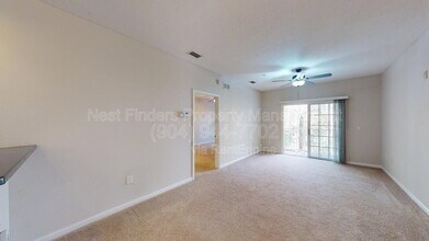 8241 Pelican Landing Rd in Jacksonville, FL - Building Photo - Building Photo