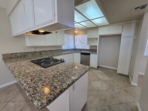 56695 Kalan Ct in Yucca Valley, CA - Building Photo - Building Photo