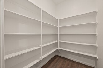 15610 Birchdale Dr in Houston, TX - Building Photo - Building Photo