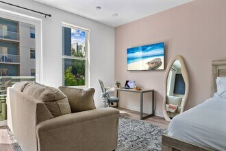 617 N 12th St in Tampa, FL - Foto de edificio - Building Photo