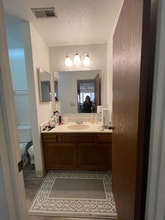2196 Hedgerow Road in Columbus, OH - Building Photo - Building Photo