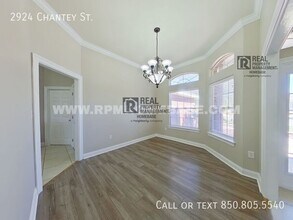 2924 Chantey St in Crestview, FL - Building Photo - Building Photo