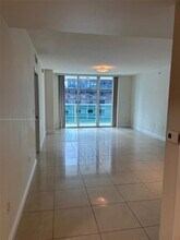 31 SE 5th St, Unit 2008 in Miami, FL - Building Photo - Building Photo