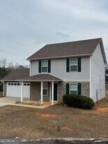 253 Whistle Way in Locust Grove, GA - Building Photo