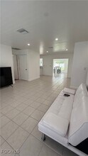 1025 NE 13th Ave in Cape Coral, FL - Building Photo - Building Photo