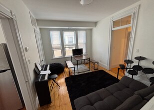 1423 Cambridge St, Unit 6 in Cambridge, MA - Building Photo - Building Photo