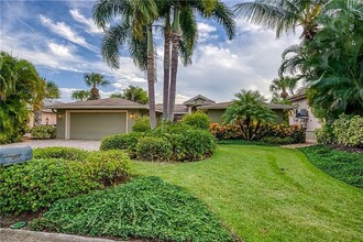 314 Avenida De Paradisio in Siesta Key, FL - Building Photo - Building Photo