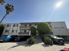 2020 Preuss Rd in Los Angeles, CA - Building Photo