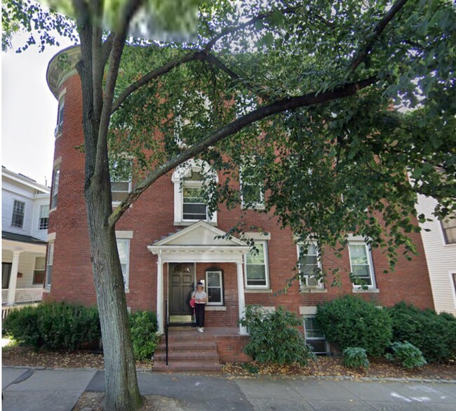 6 Perry St Rentals in Brookline, MA