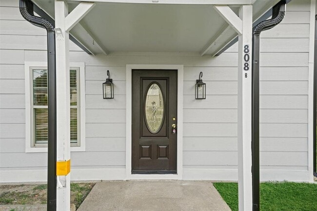 property at 808 Beaumont St