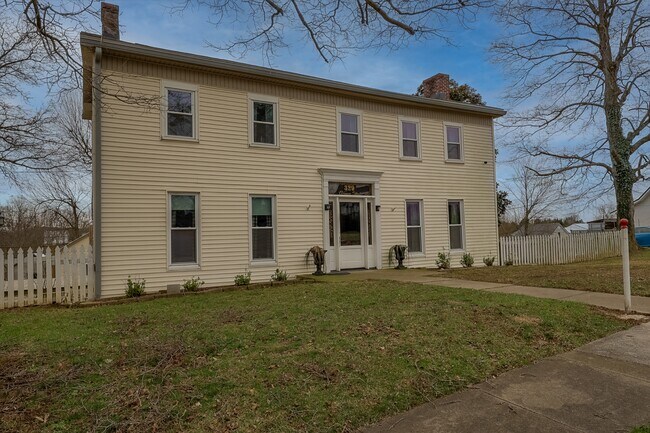 329 Grayson St in Upton, KY - Building Photo - Building Photo