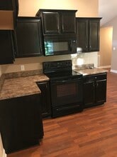 1474 N POINTE Wy in Bowling Green, KY - Building Photo - Building Photo