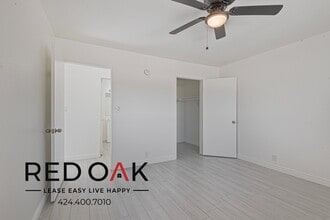 7915 Vineland Ave, Unit 20 in Los Angeles, CA - Building Photo - Building Photo