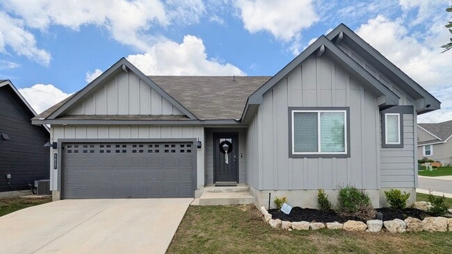 5627 Jewel Curv in San Antonio, TX - Building Photo - Building Photo