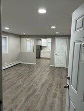 1039 David Dr, Unit 1E in Bensenville, IL - Building Photo - Building Photo