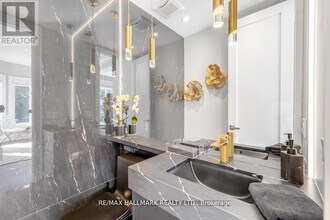 16 Tadcaster Pl in Toronto, ON - Building Photo - Building Photo