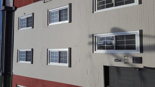533 N 33rd St in Philadelphia, PA - Building Photo - Building Photo