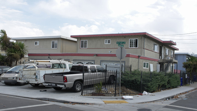 2802 10th St in San Pablo, CA - Foto de edificio - Building Photo