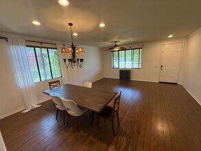 31374 Countryside Ln in Castaic, CA - Building Photo - Building Photo