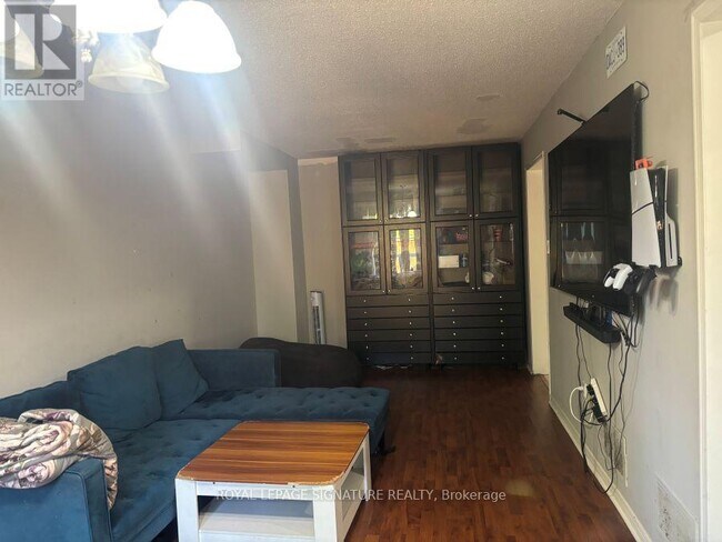 550 Steddick Ct in Mississauga, ON - Building Photo - Building Photo