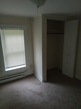 31 Farrell Rd, Unit 2nd floor in Waterbury, CT - Foto de edificio - Building Photo